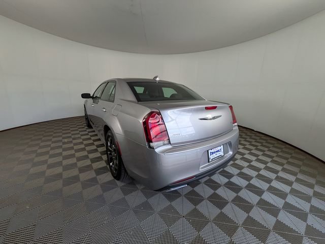 Used 2017 Chrysler 300 S AWD/4WD image 11