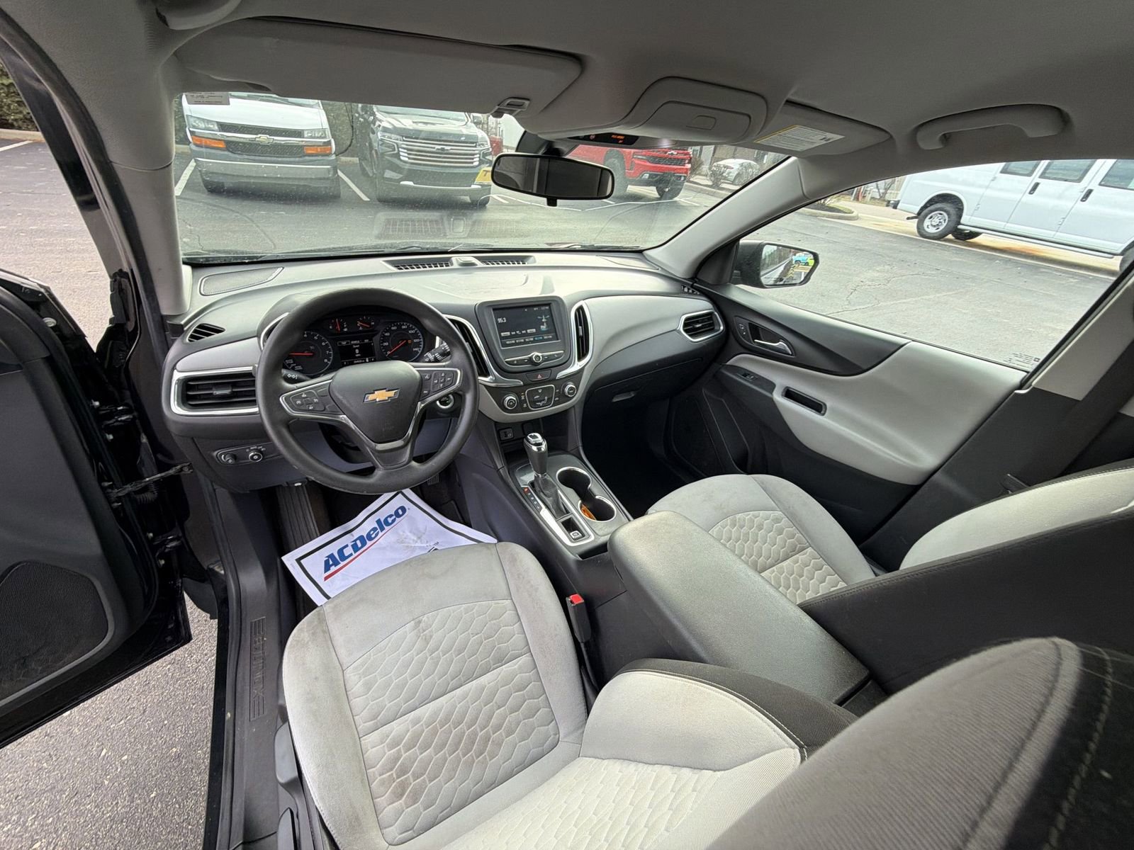 Used 2018 Chevrolet Equinox LS image 20