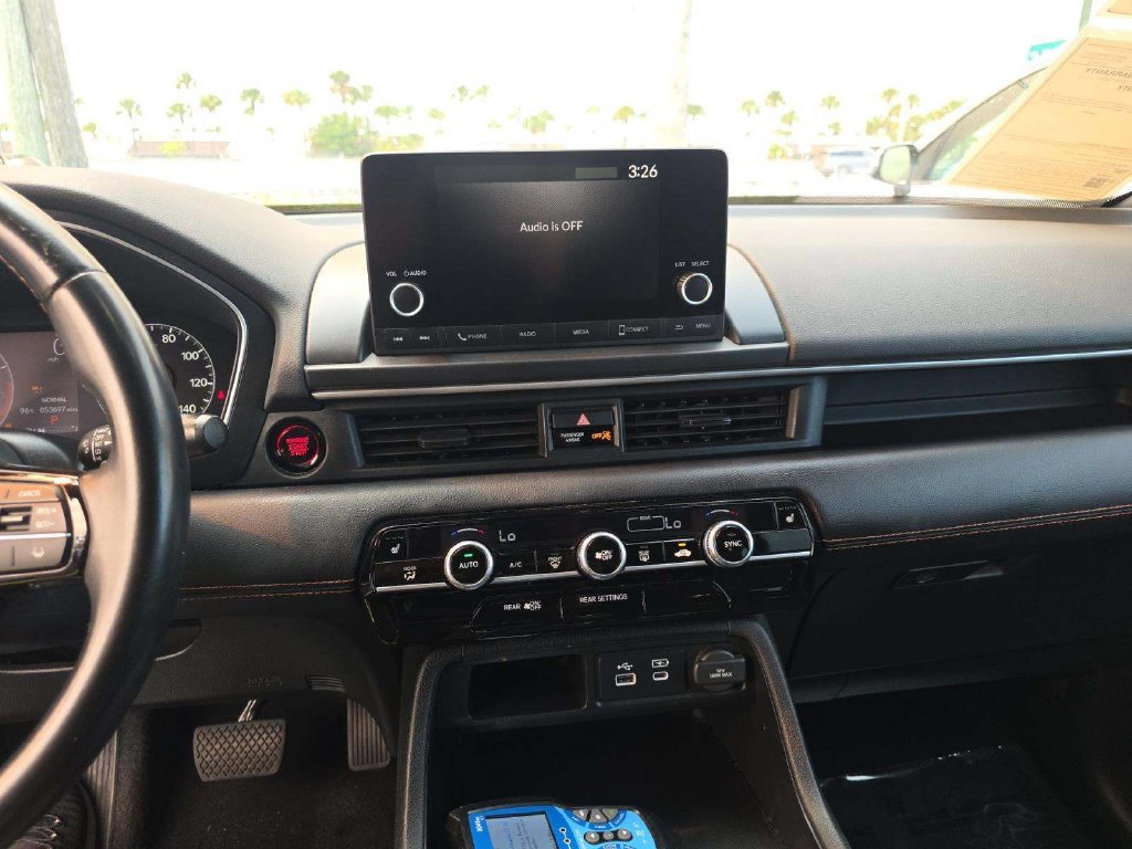 Used 2023 Honda Pilot Sport image 7