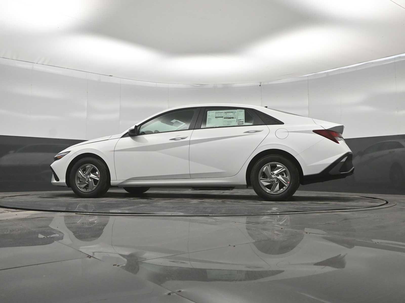 New 2026 Hyundai Elantra SE FWD image 36