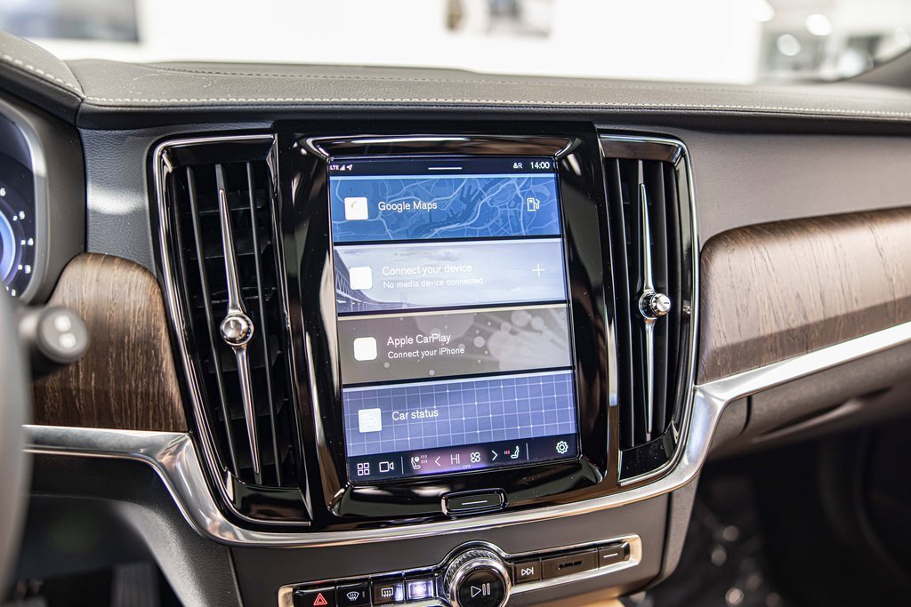 Used 2023 Volvo V90 B6 Cross Country Ultimate w/ Climate Package image 27