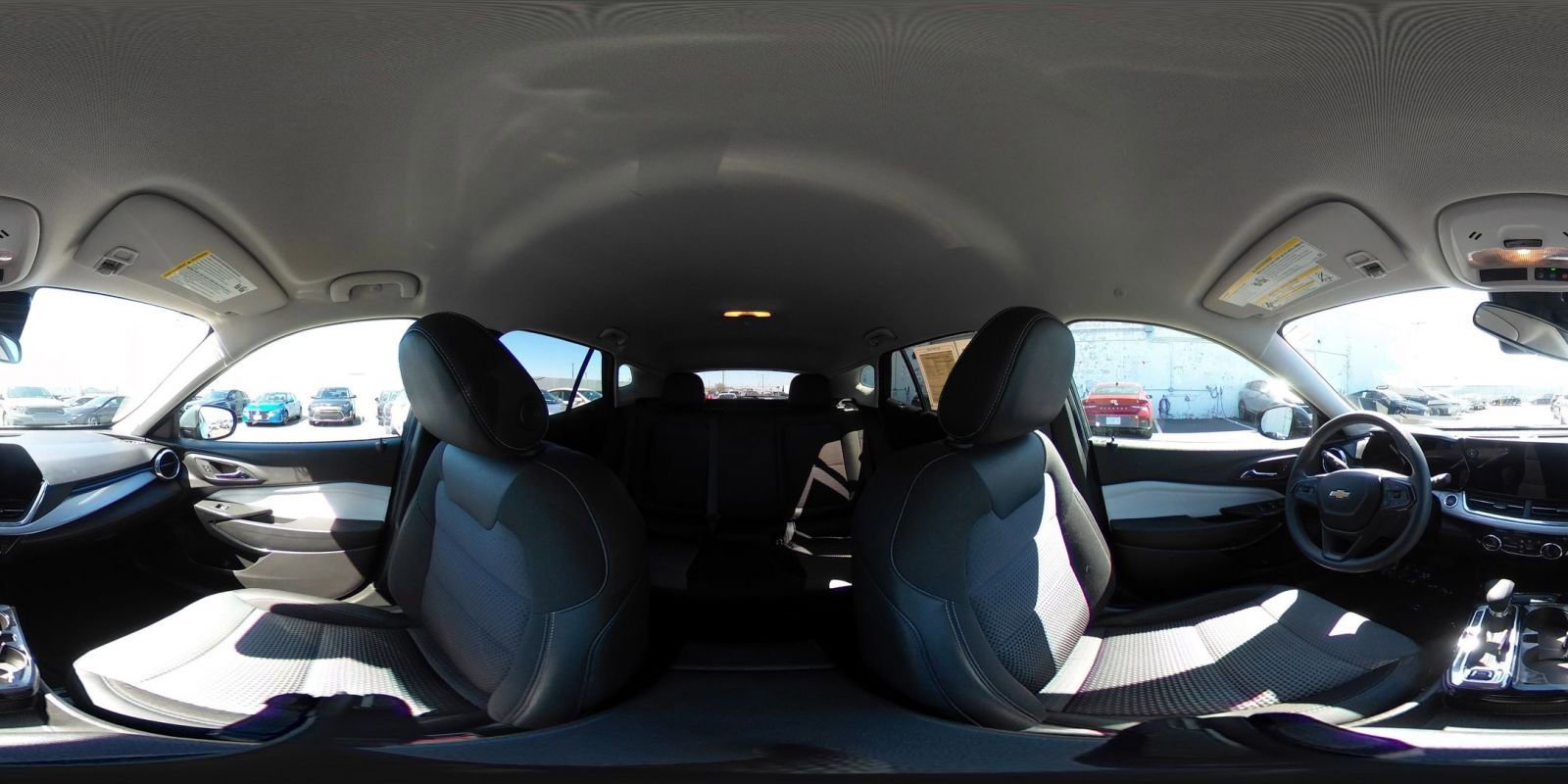 Used 2025 Chevrolet Trax LT image 42