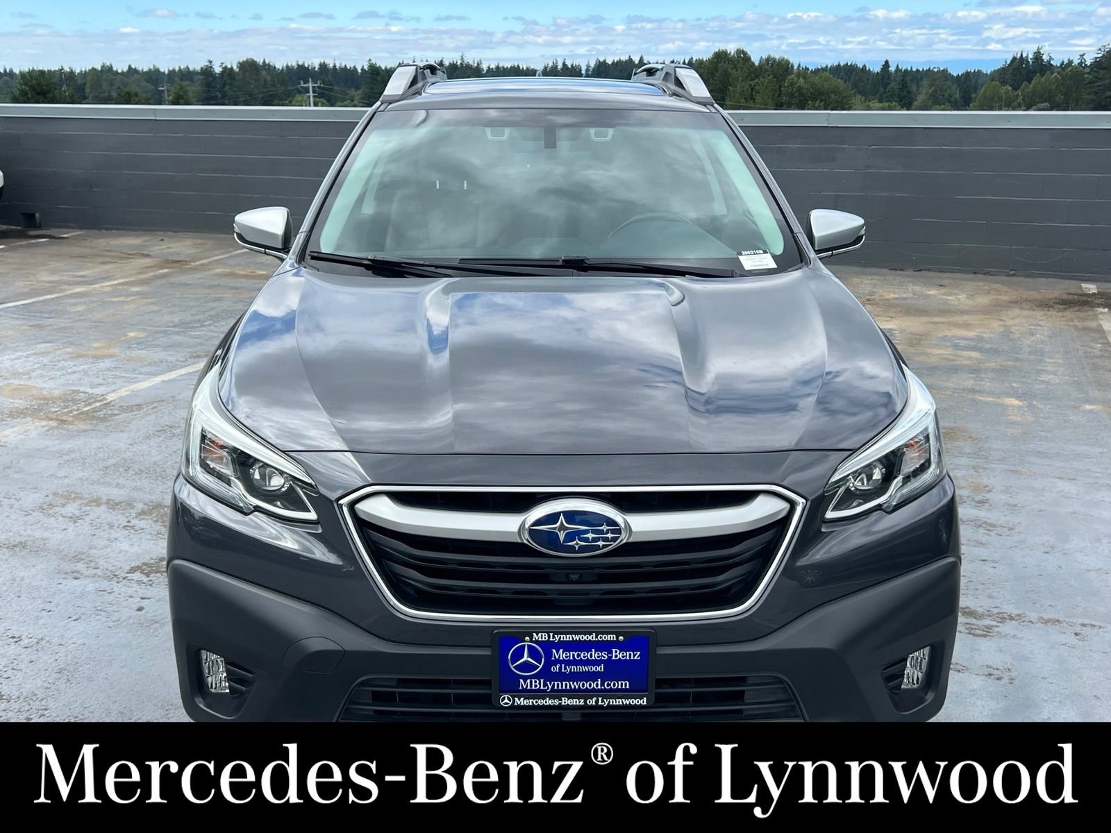 Used 2020 Subaru Outback Touring XT AWD/4WD image 4