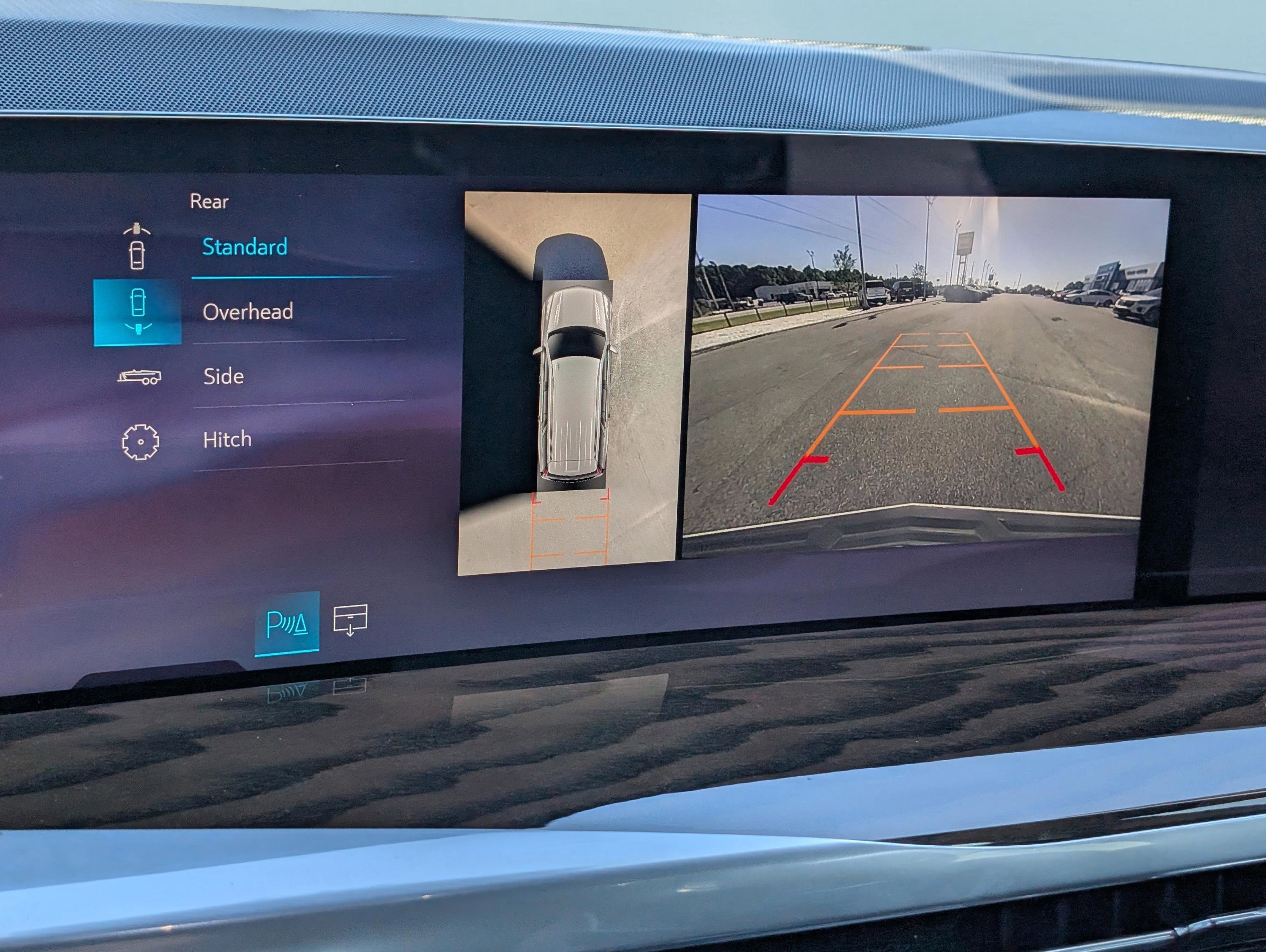 Used 2025 Cadillac Escalade Sport Platinum w/ LPO, ONYX Package image 26