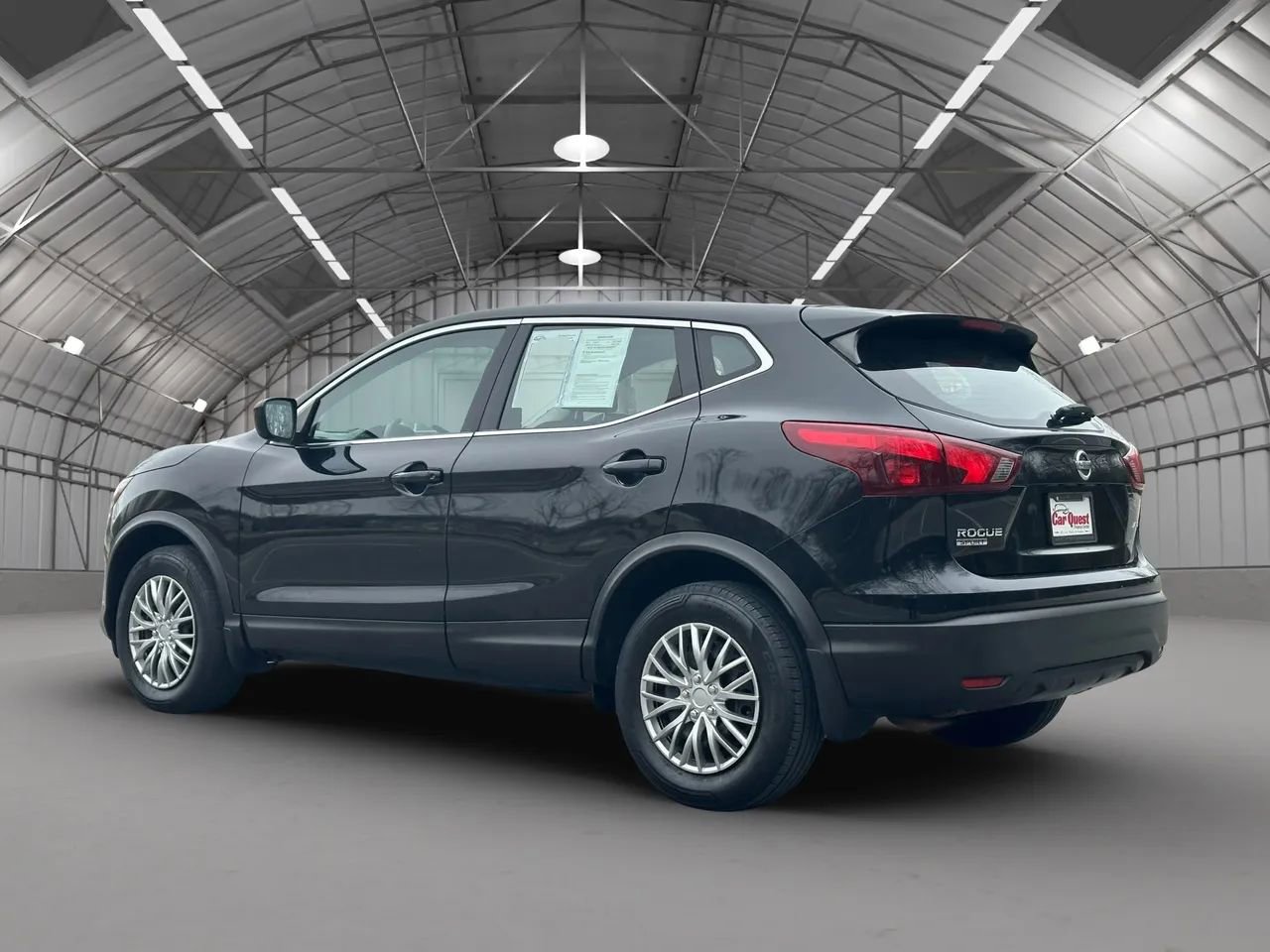 Used 2019 Nissan Rogue Sport S image 5