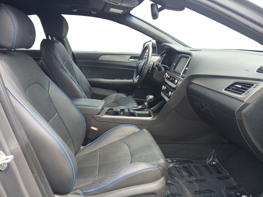 Used 2018 Hyundai Sonata Limited FWD image 15