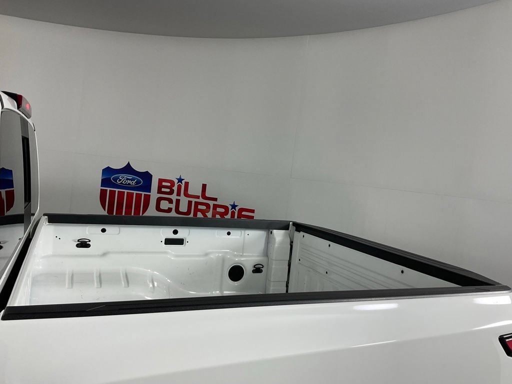 Used 2025 Nissan Frontier SV RWD image 11