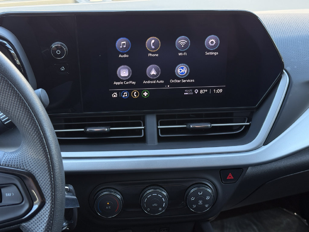 Used 2024 Chevrolet Trax LS w/ Driver Confidence Package FWD image 30