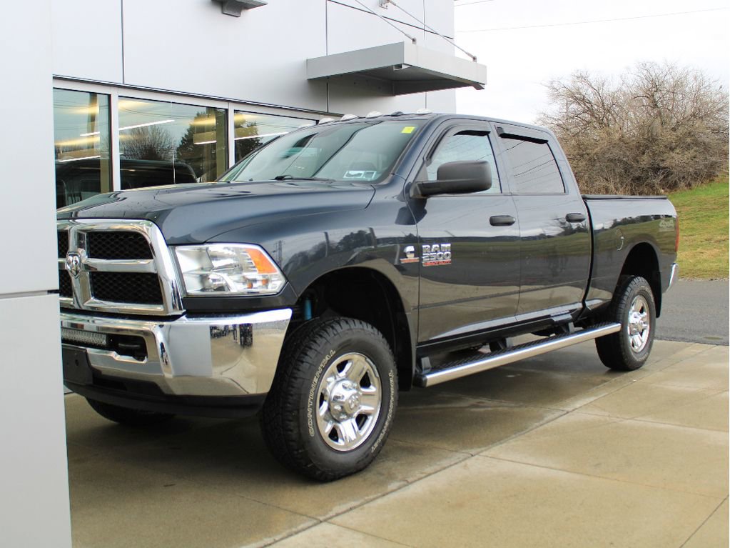 Used 2018 RAM 2500 Tradesman w/ Chrome Appearance Group image 3