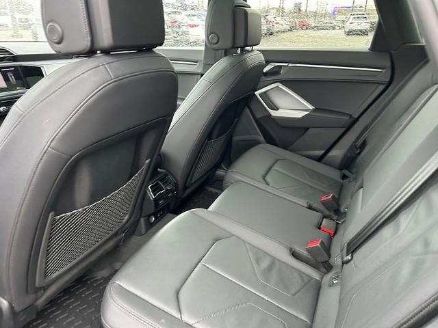 Used 2024 Audi Q3 2.0T Premium w/ Convenience Package image 12