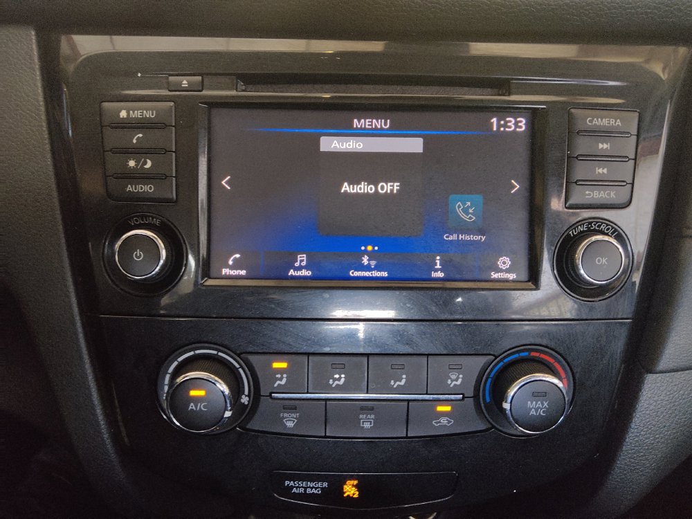 Used 2020 Nissan Rogue S AWD/4WD image 25