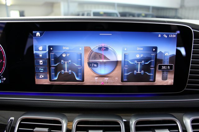 Used 2024 Mercedes-Benz GLE 450 4MATIC w/ AMG Line Exterior image 32