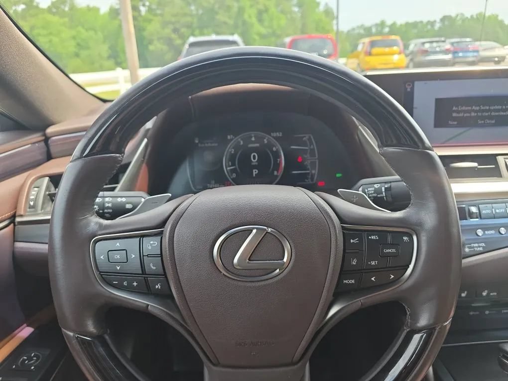 Used 2019 Lexus ES 350 w/ Premium Package FWD image 17