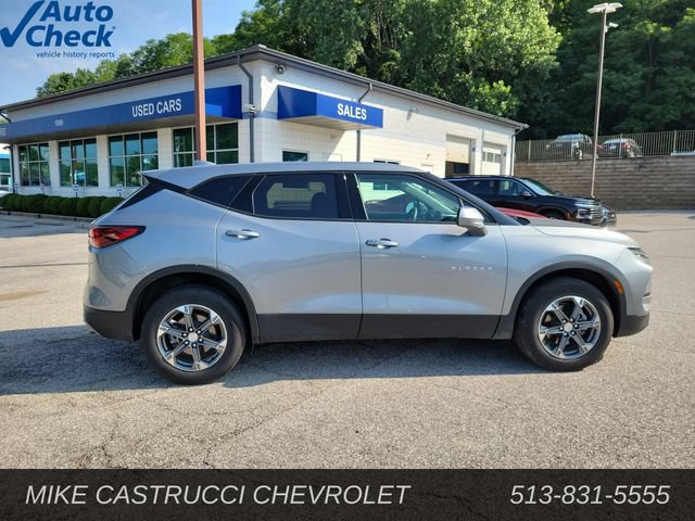 Used 2025 Chevrolet Blazer LT AWD/4WD image 6