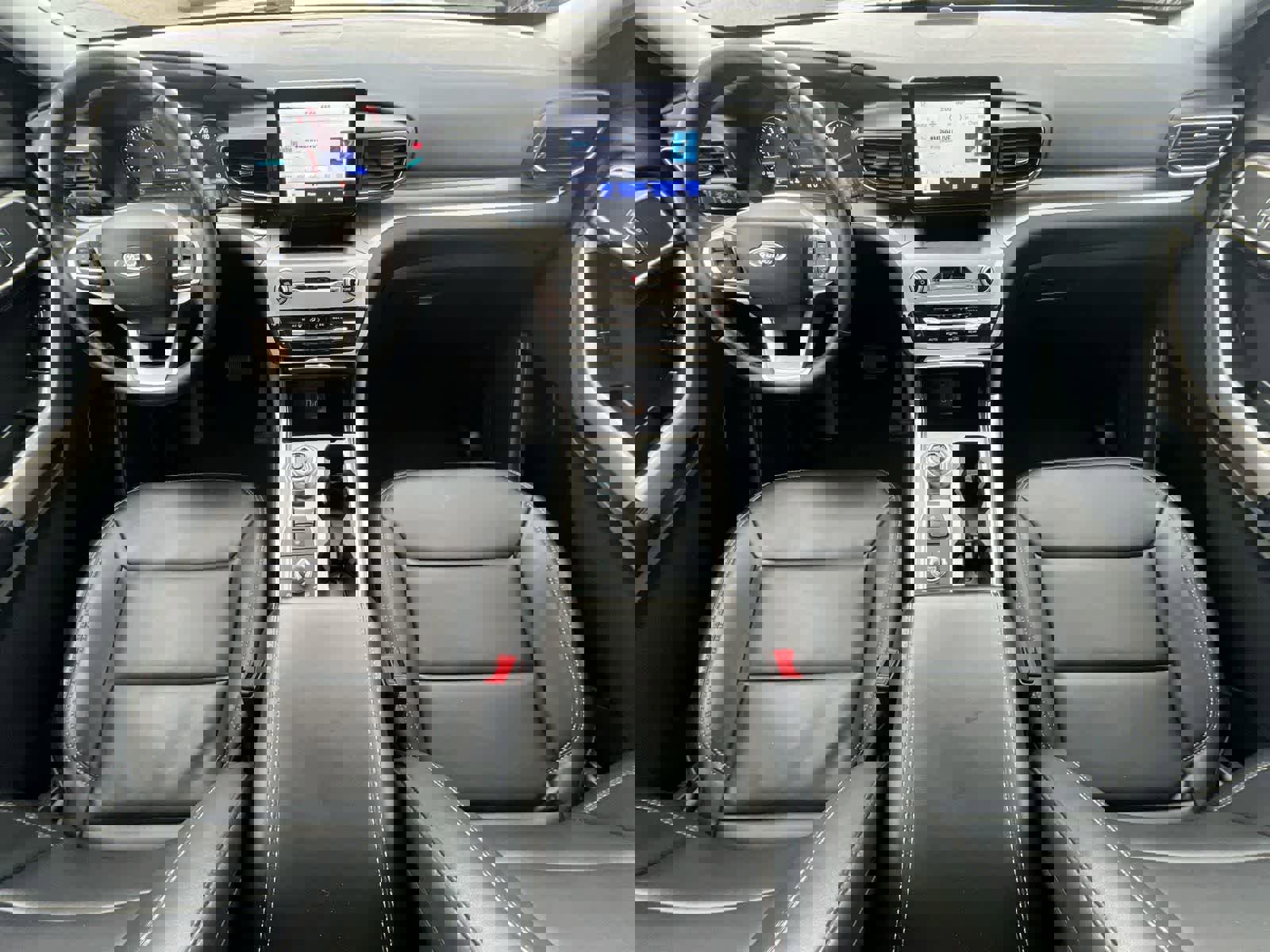 Used 2022 Ford Explorer XLT w/ Equipment Group 202A AWD/4WD image 15