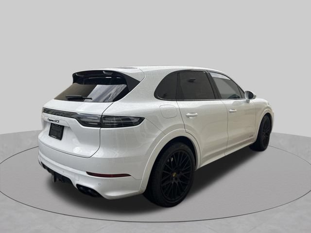 Used 2023 Porsche Cayenne GTS AWD/4WD image 5