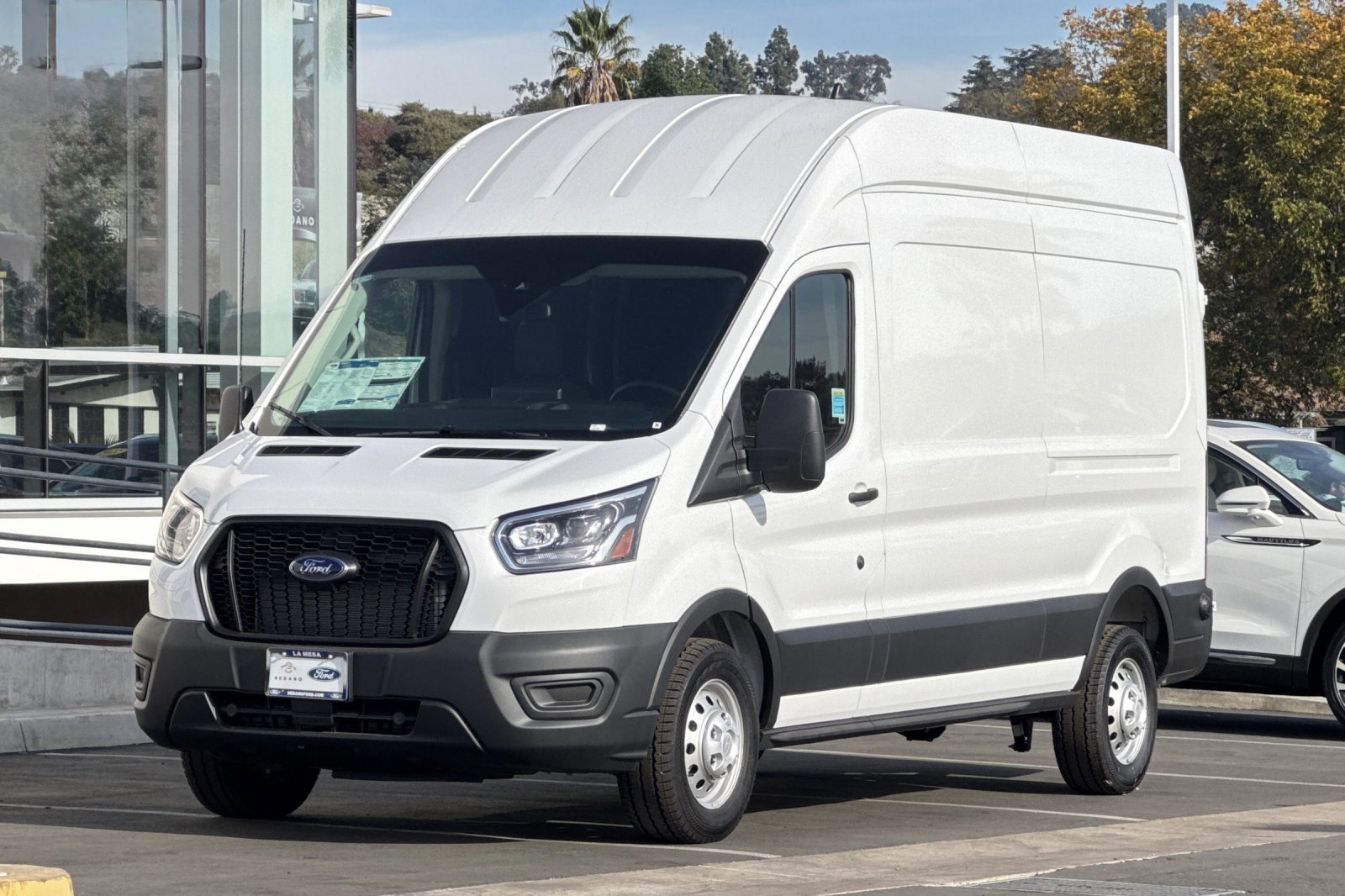 New 2026 Ford E-Transit 148 High Roof Extended image 7