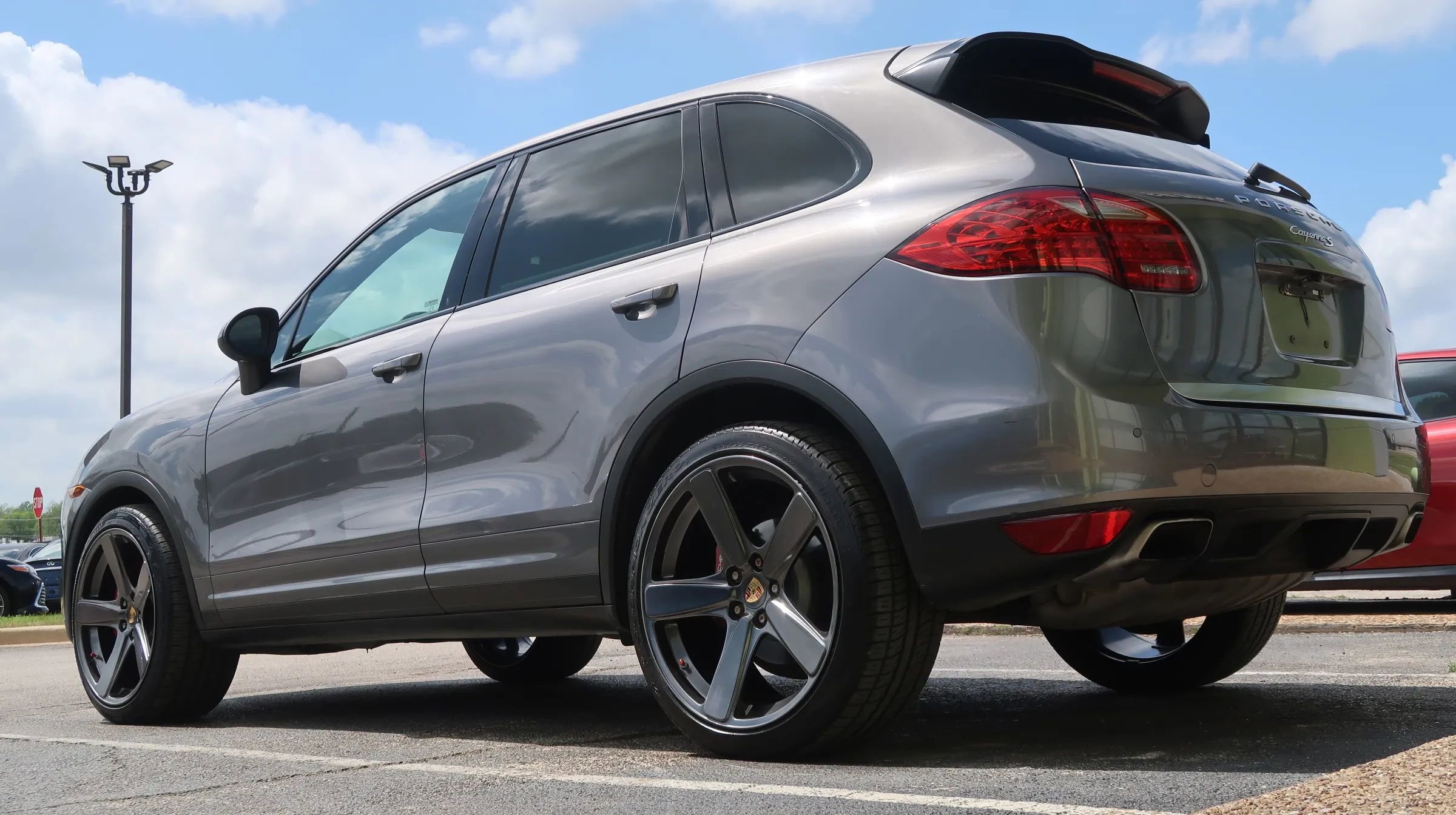 Used 2011 Porsche Cayenne S AWD/4WD image 13