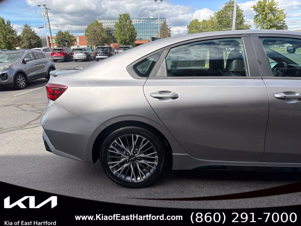 Certified 2023 Kia Forte GT-Line FWD image 7