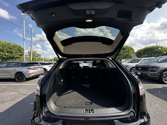 Certified 2023 Lincoln Nautilus AWD w/ Premium Package image 40