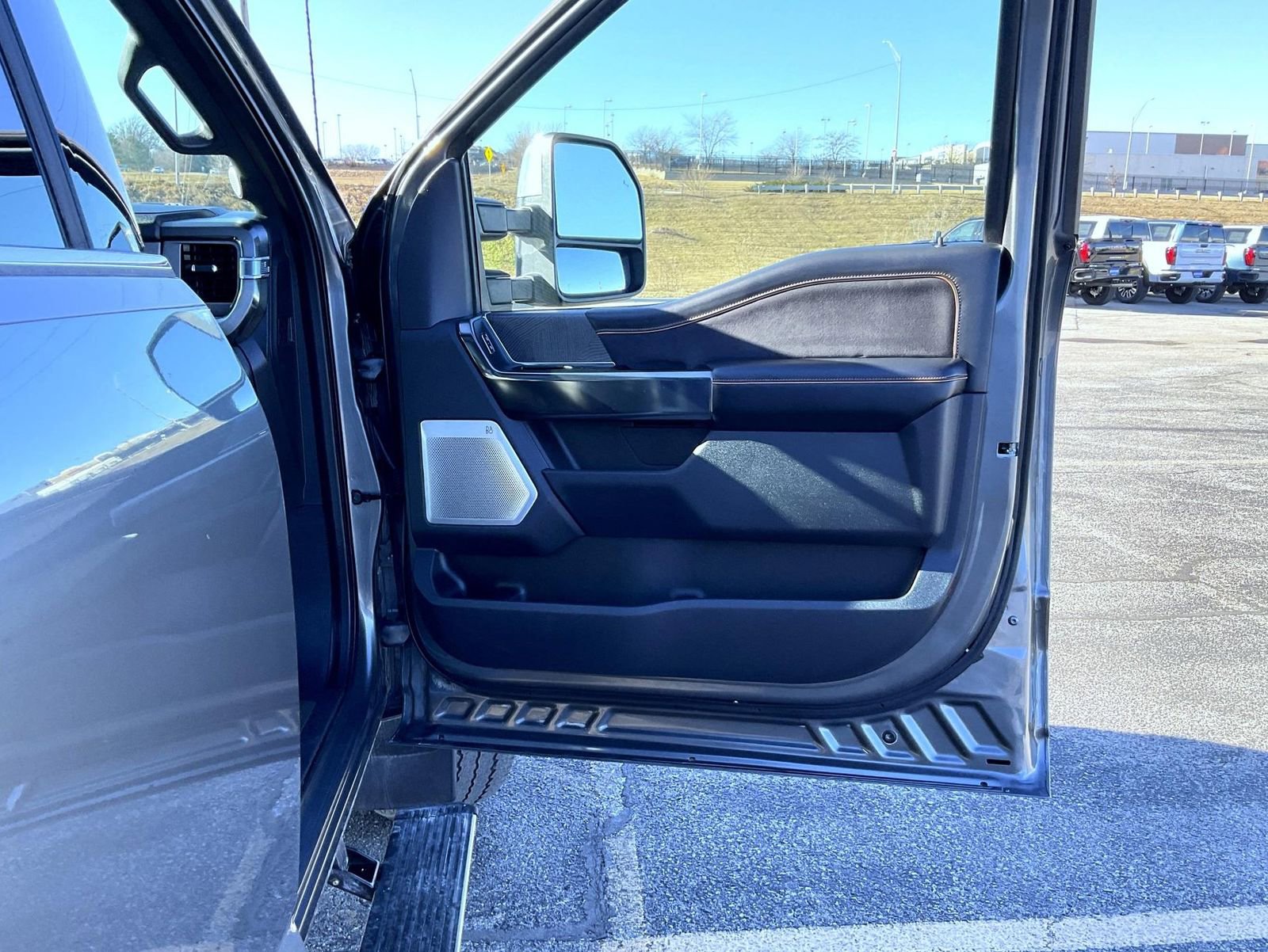 Used 2024 Ford F250 Platinum image 16