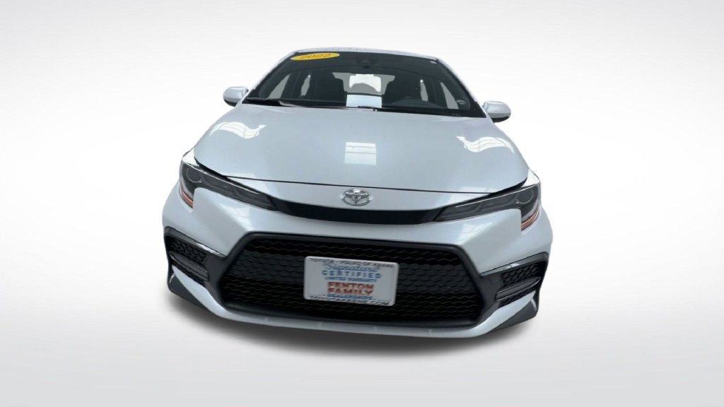 Used 2022 Toyota Corolla SE FWD image 3