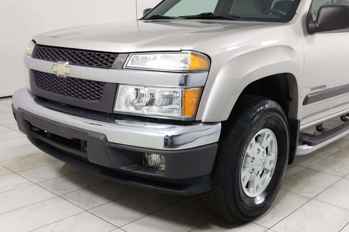 Used 2005 Chevrolet Colorado LS AWD/4WD image 40