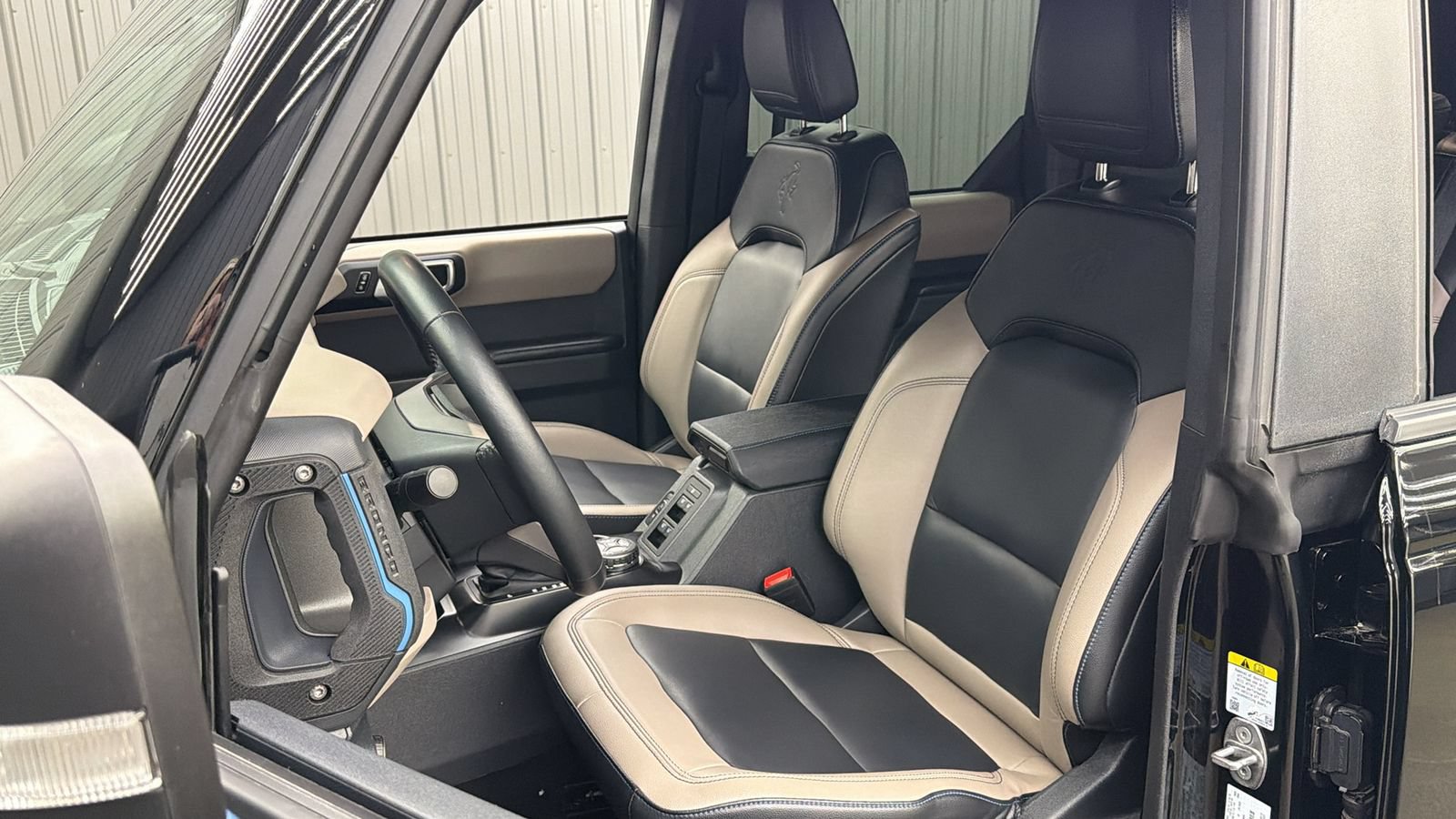 Used 2024 Ford Bronco Wildtrak AWD/4WD image 32