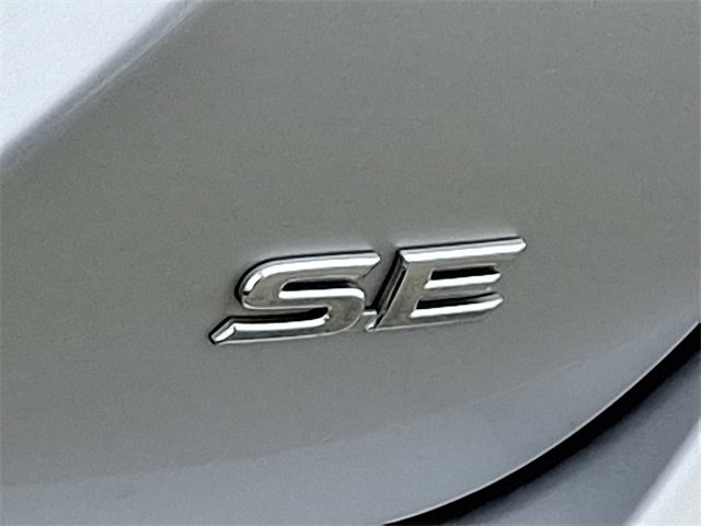 Used 2018 Toyota Camry SE w/ Moonroof Package image 29