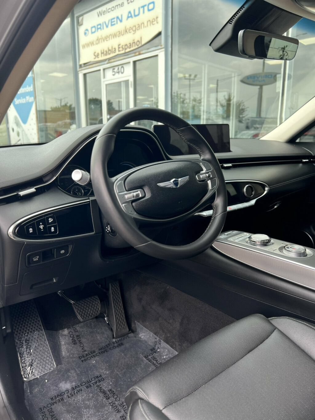 Used 2025 Genesis GV70 2.5T w/ Select Package AWD/4WD image 13