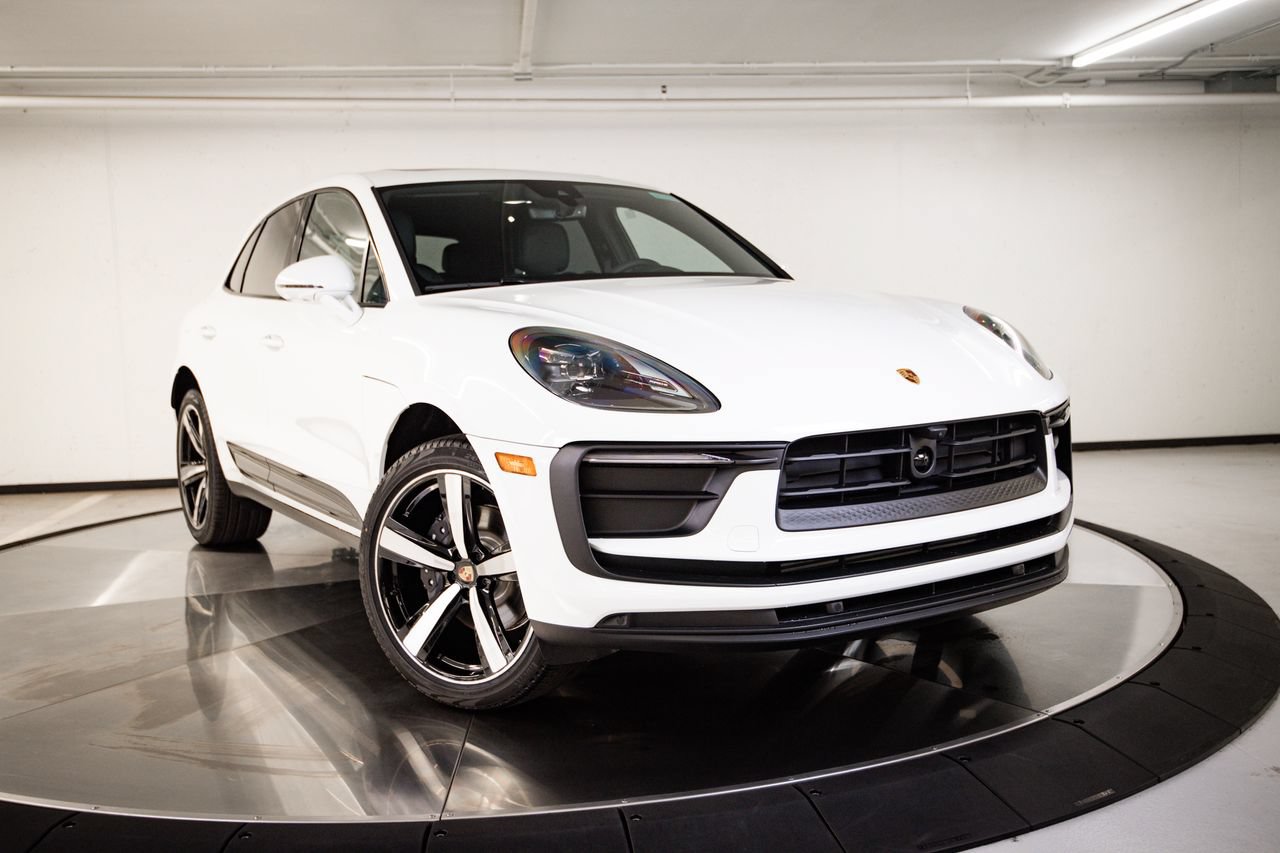 New 2026 Porsche Macan AWD/4WD image 9