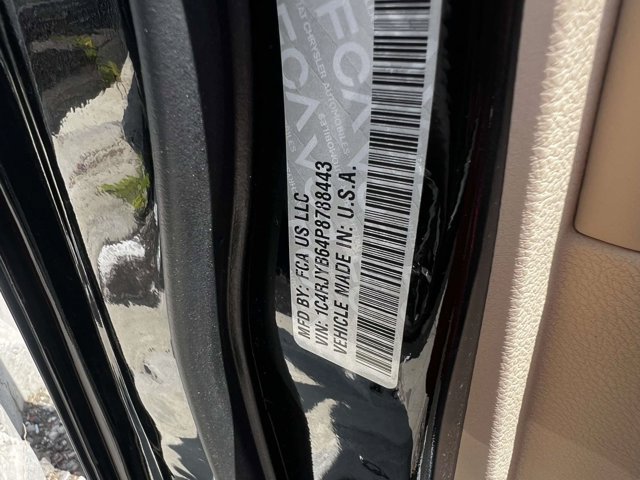 Used 2023 Jeep Grand Cherokee 4WD 4xe image 17