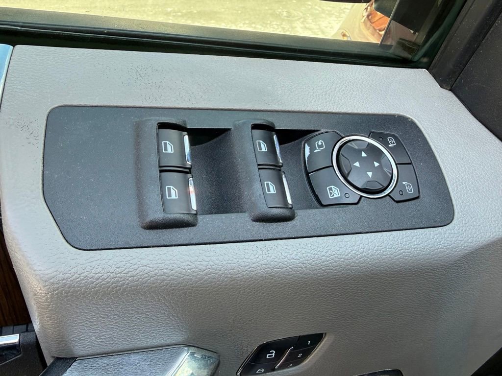 Used 2016 Ford F150 Lariat w/ Equipment Group 502A Luxury image 11