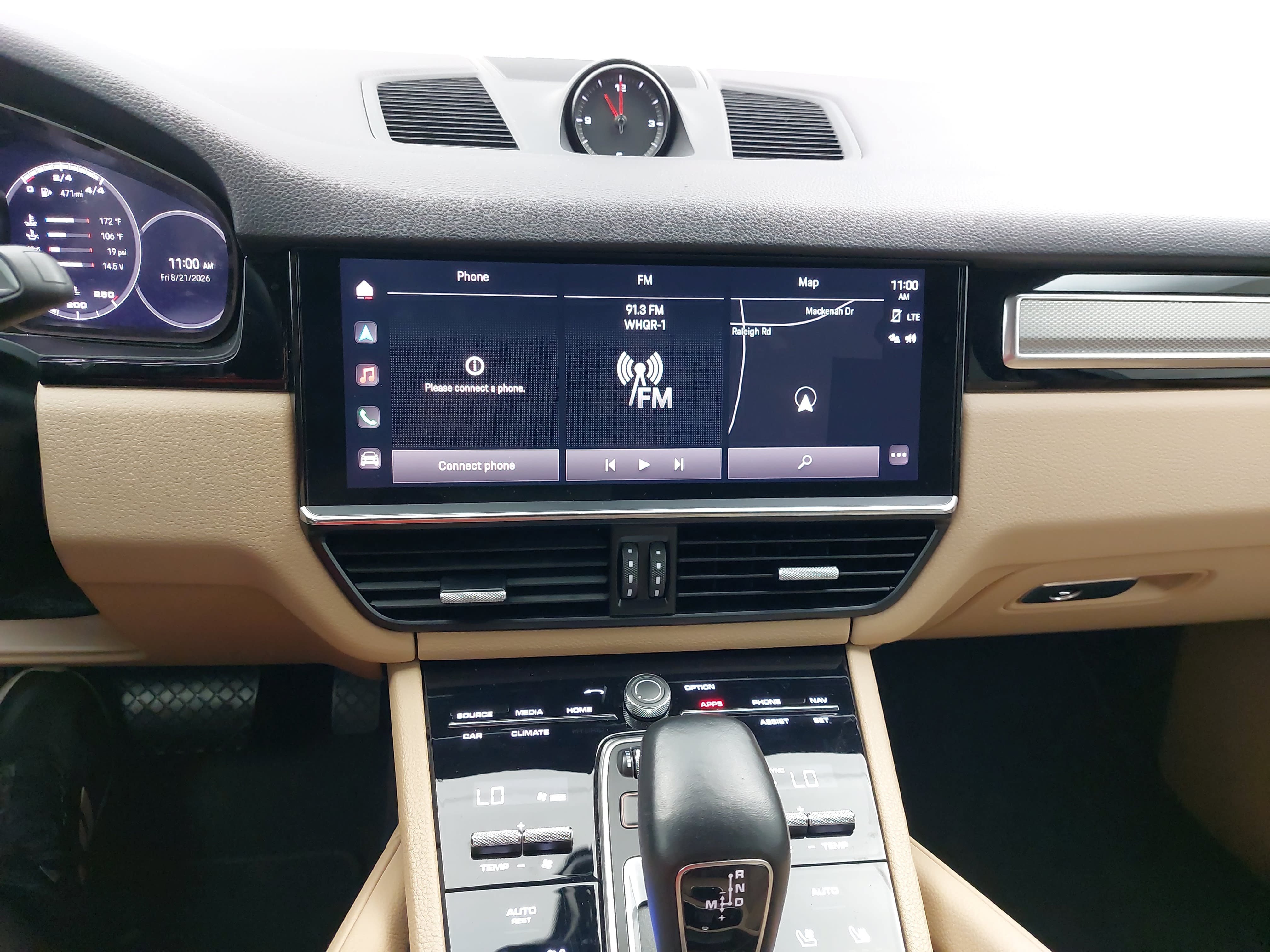 Certified 2023 Porsche Cayenne Platinum Edition AWD/4WD image 22