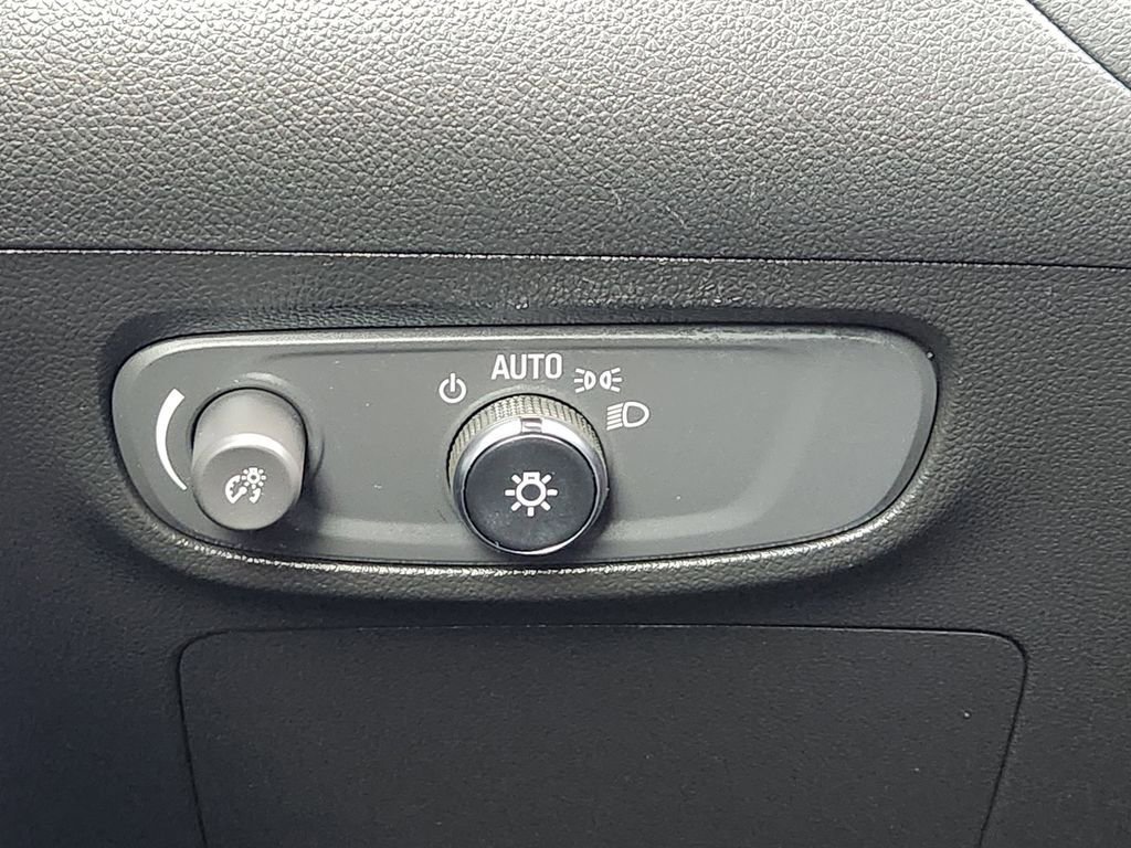 Used 2024 Buick Encore GX Sport Touring image 23