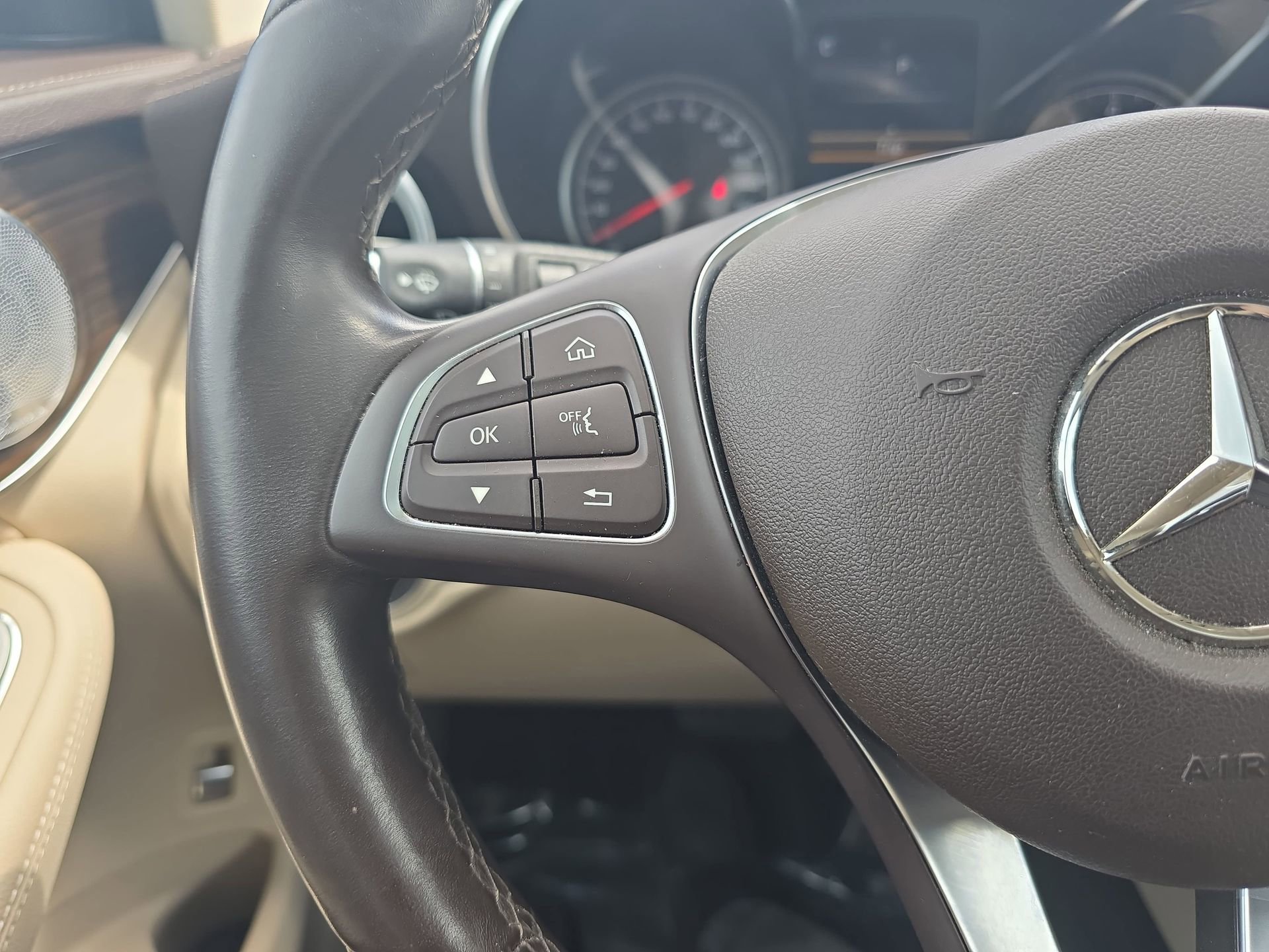 Used 2019 Mercedes-Benz GLC 43 AMG 4MATIC image 17