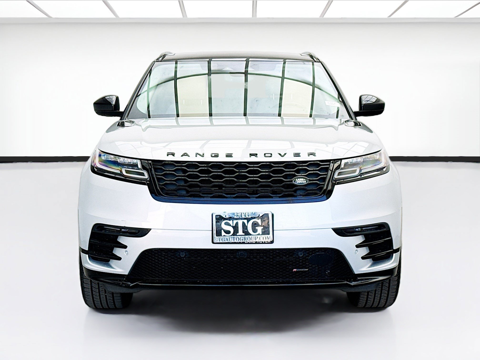 Used 2023 Land Rover Range Rover Velar R-Dynamic S AWD/4WD image 2