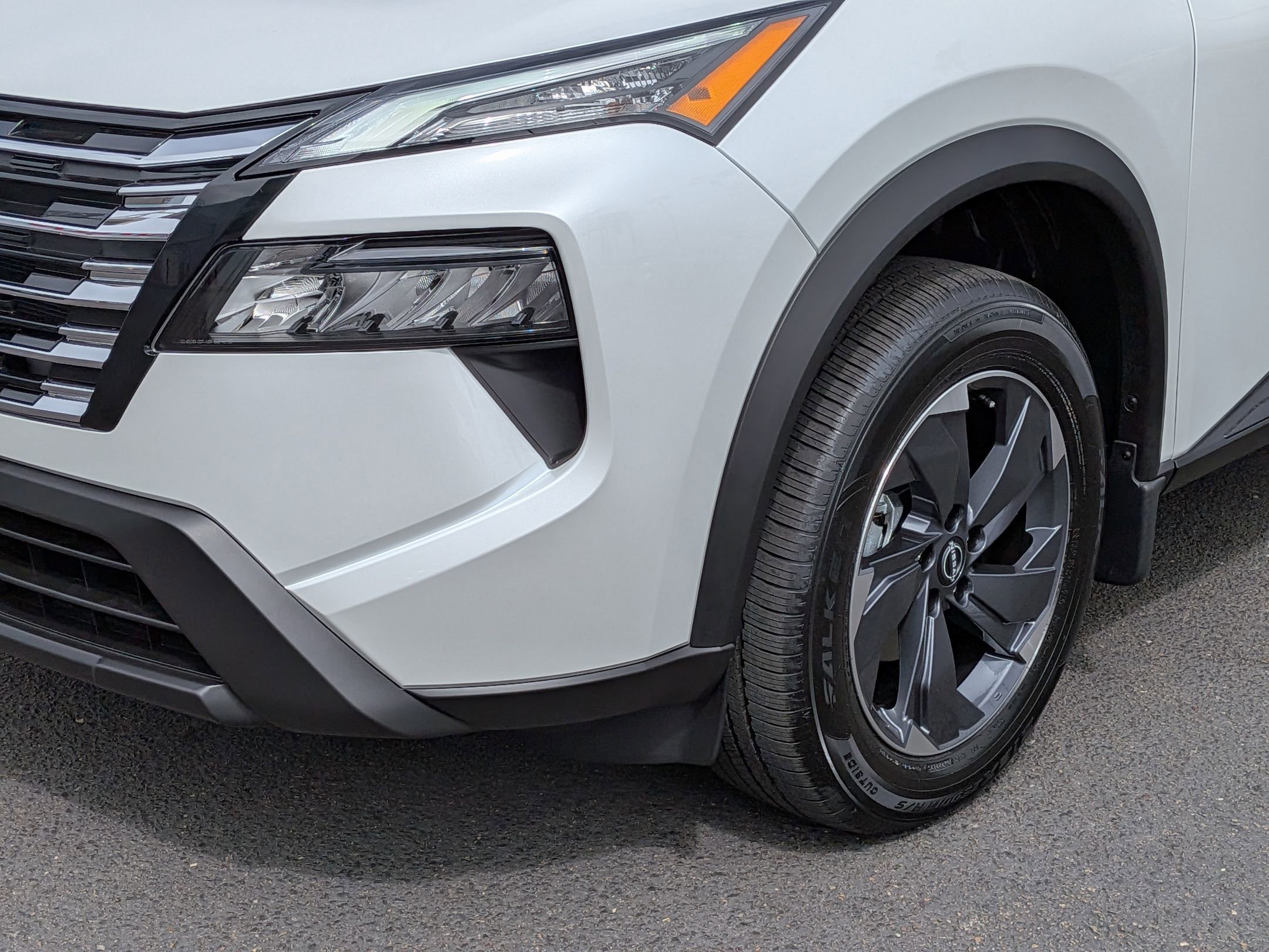 New 2026 Nissan Rogue SV image 10