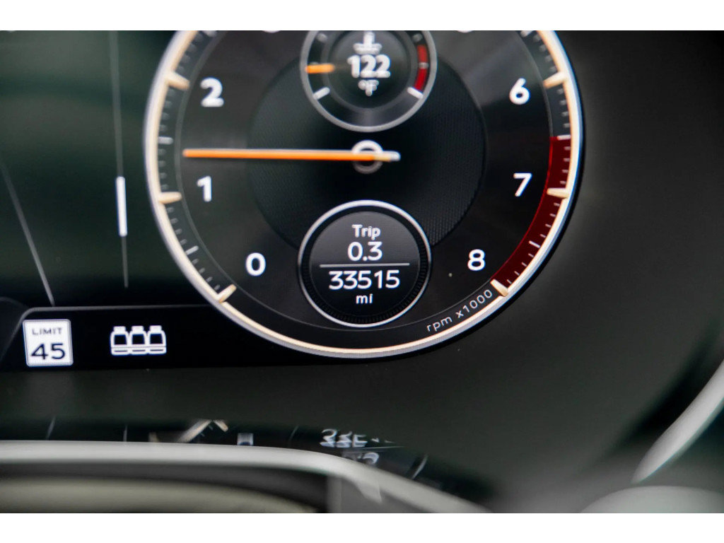Certified 2023 Bentley Flying Spur V8 AWD/4WD image 32