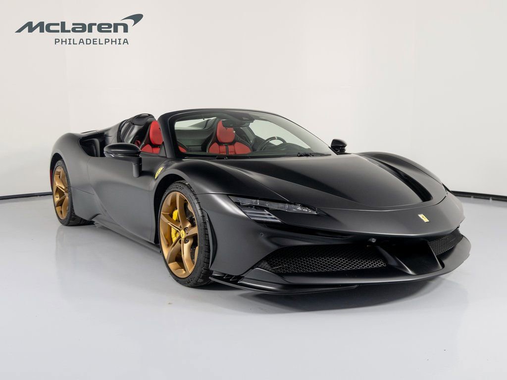 Used 2024 Ferrari SF90 Spider image 4