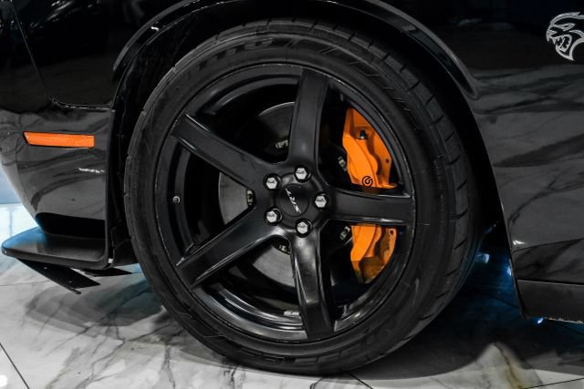 Used 2020 Dodge Challenger SRT Hellcat w/ Plus Package RWD image 48