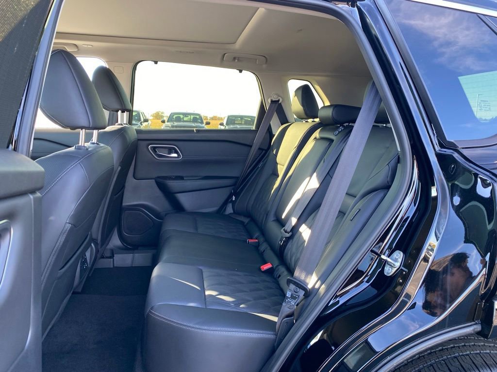 New 2026 Nissan Rogue Platinum w/ Platinum Premium Package image 19