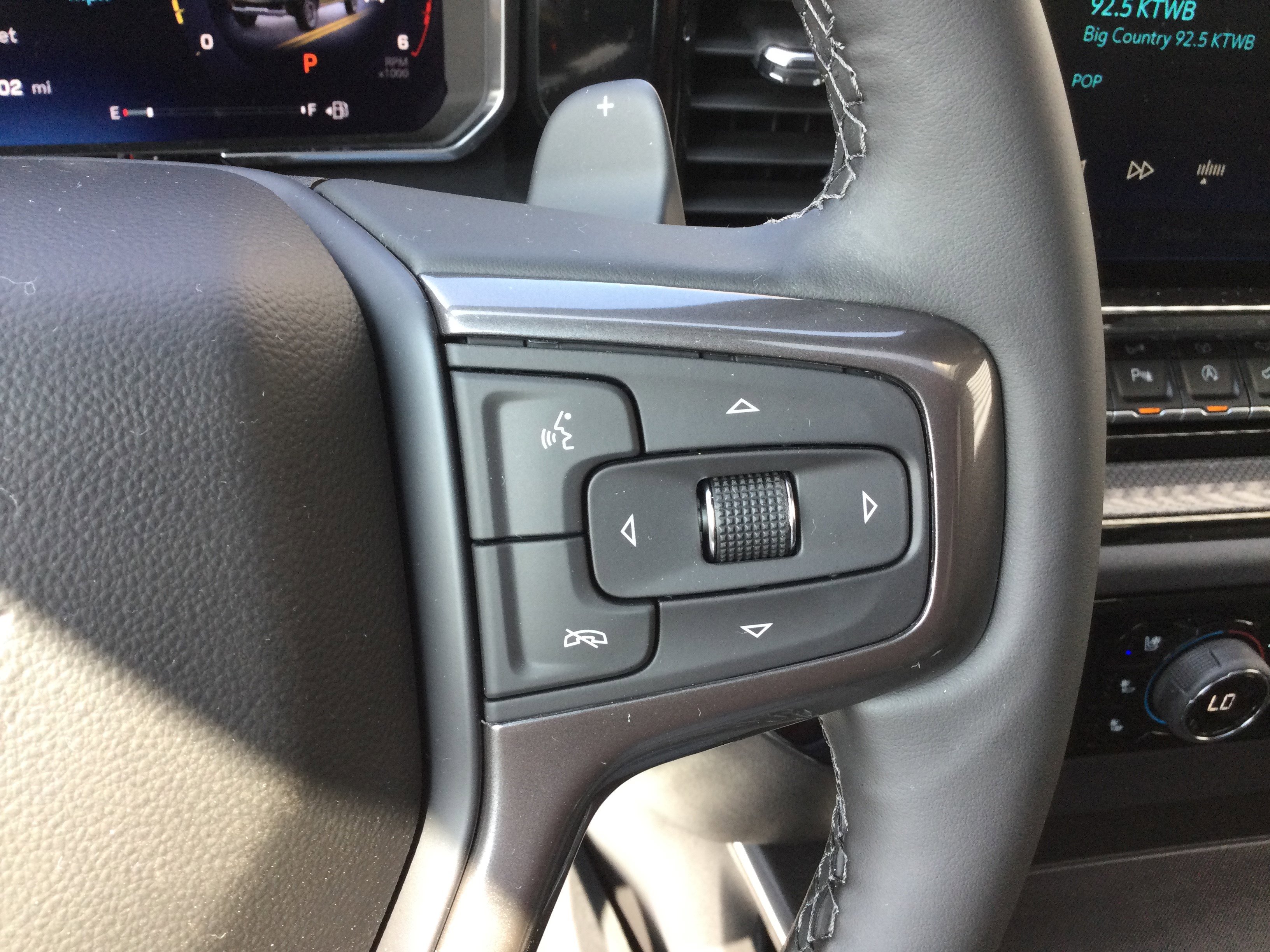 New 2026 Chevrolet Silverado 1500 ZR2 image 18