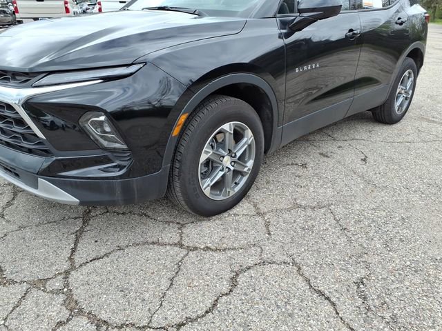 Certified 2023 Chevrolet Blazer LT w/ Convenience Package FWD image 4