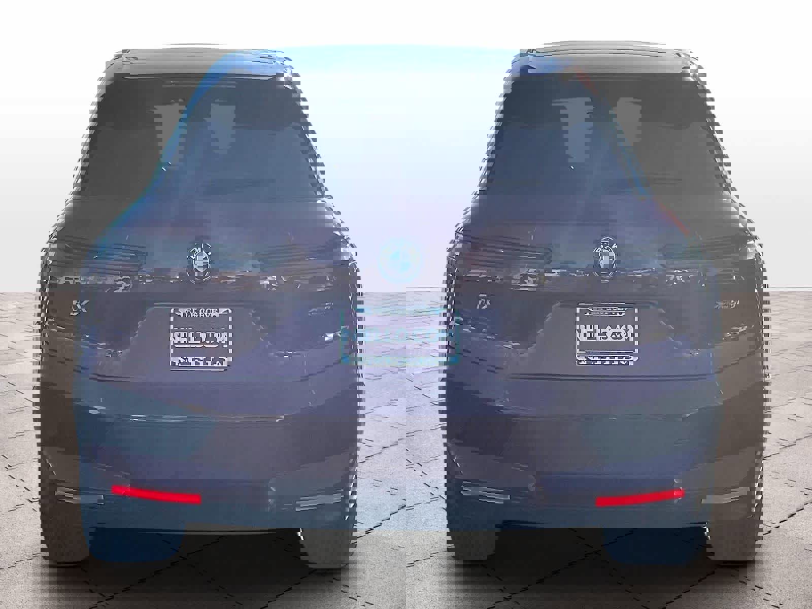 Used 2025 BMW iX xDrive50 image 6