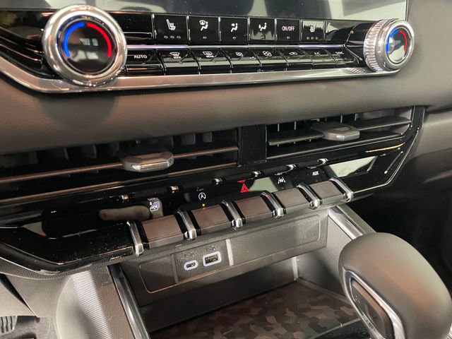 New 2026 GMC Canyon Elevation image 6