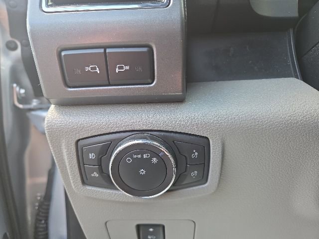 Used 2019 Ford F250 XLT w/ XLT Premium Package AWD/4WD image 17