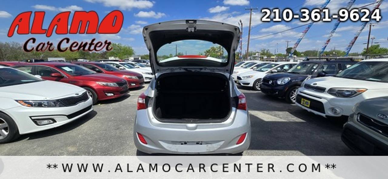 Used 2016 Hyundai Elantra GT FWD image 24