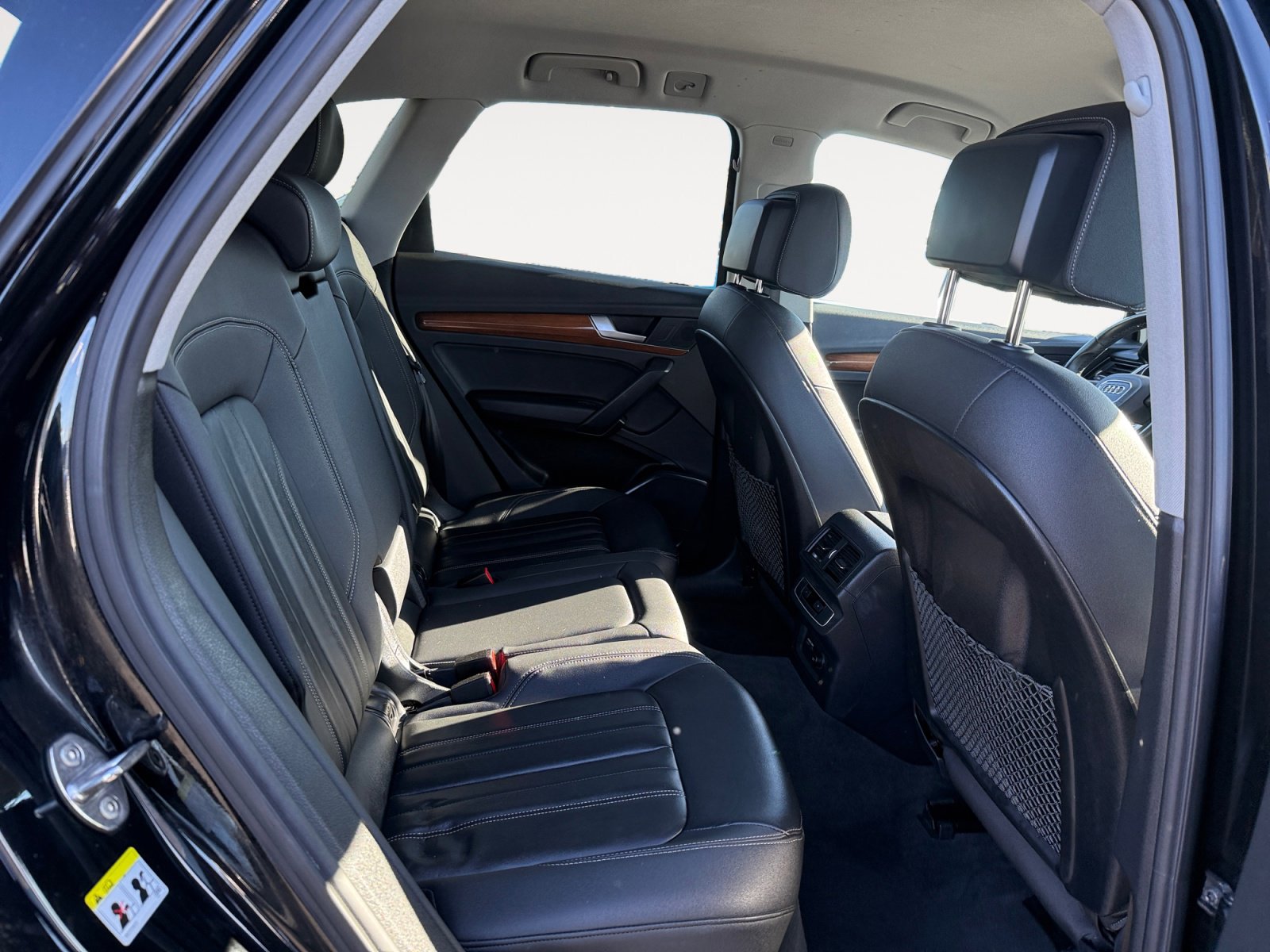 Used 2022 Audi Q5 2.0T Premium w/ Convenience Package image 18