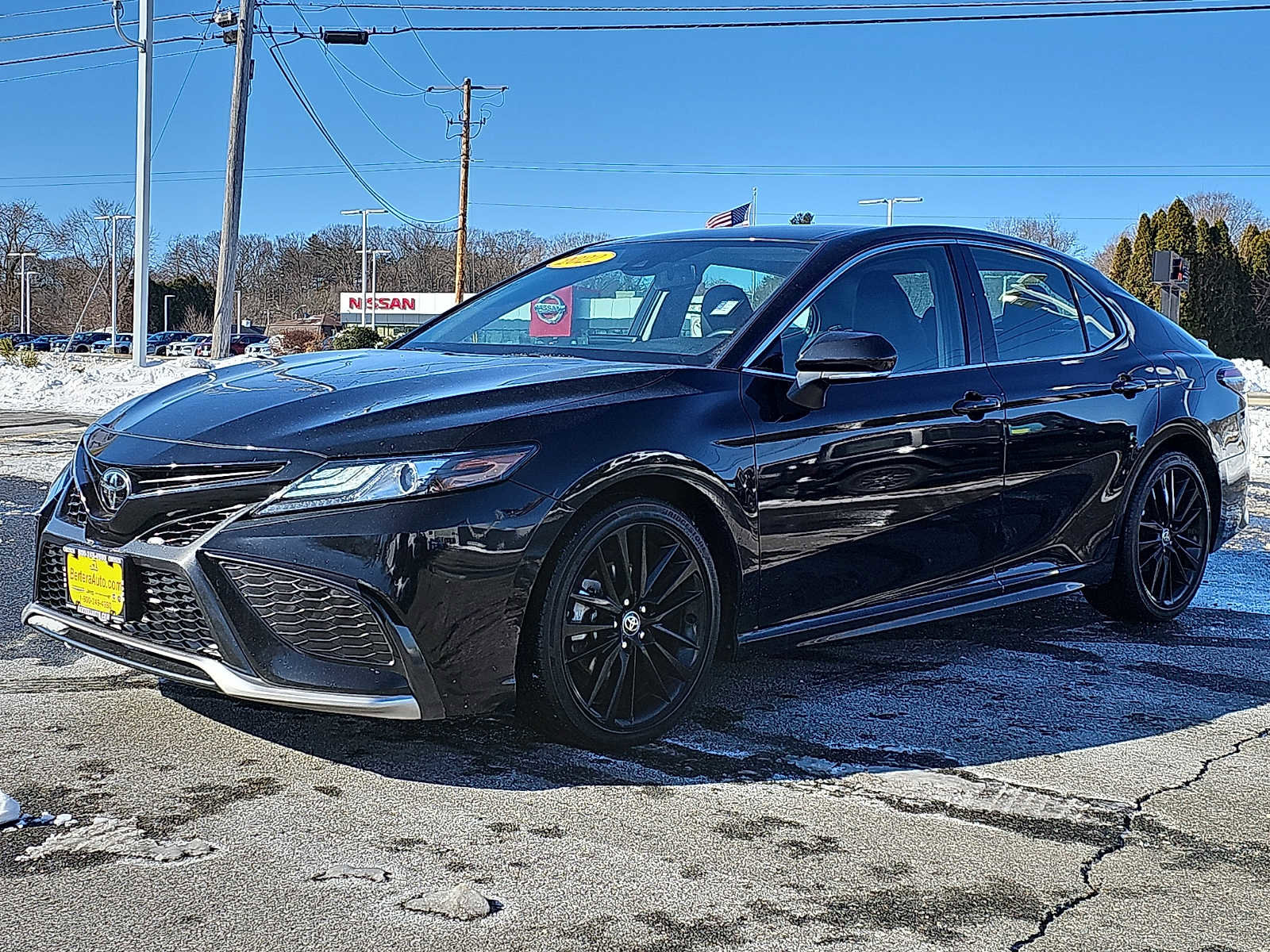 Used 2022 Toyota Camry XSE image 3